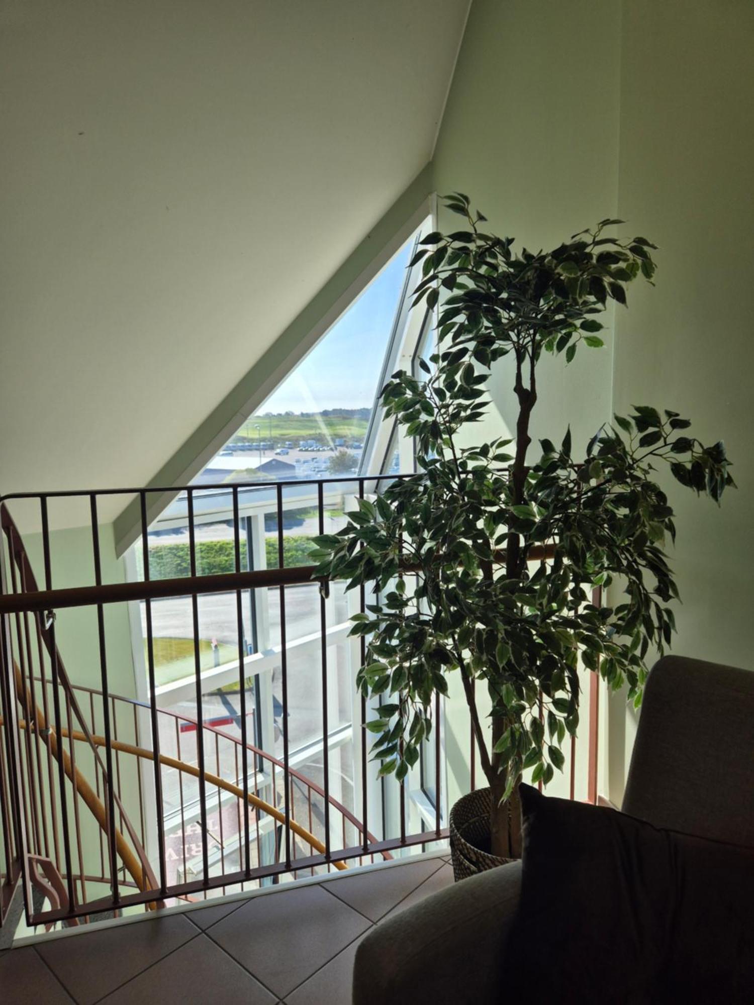 Hotel Torslanda Gothenburg Bagian luar foto