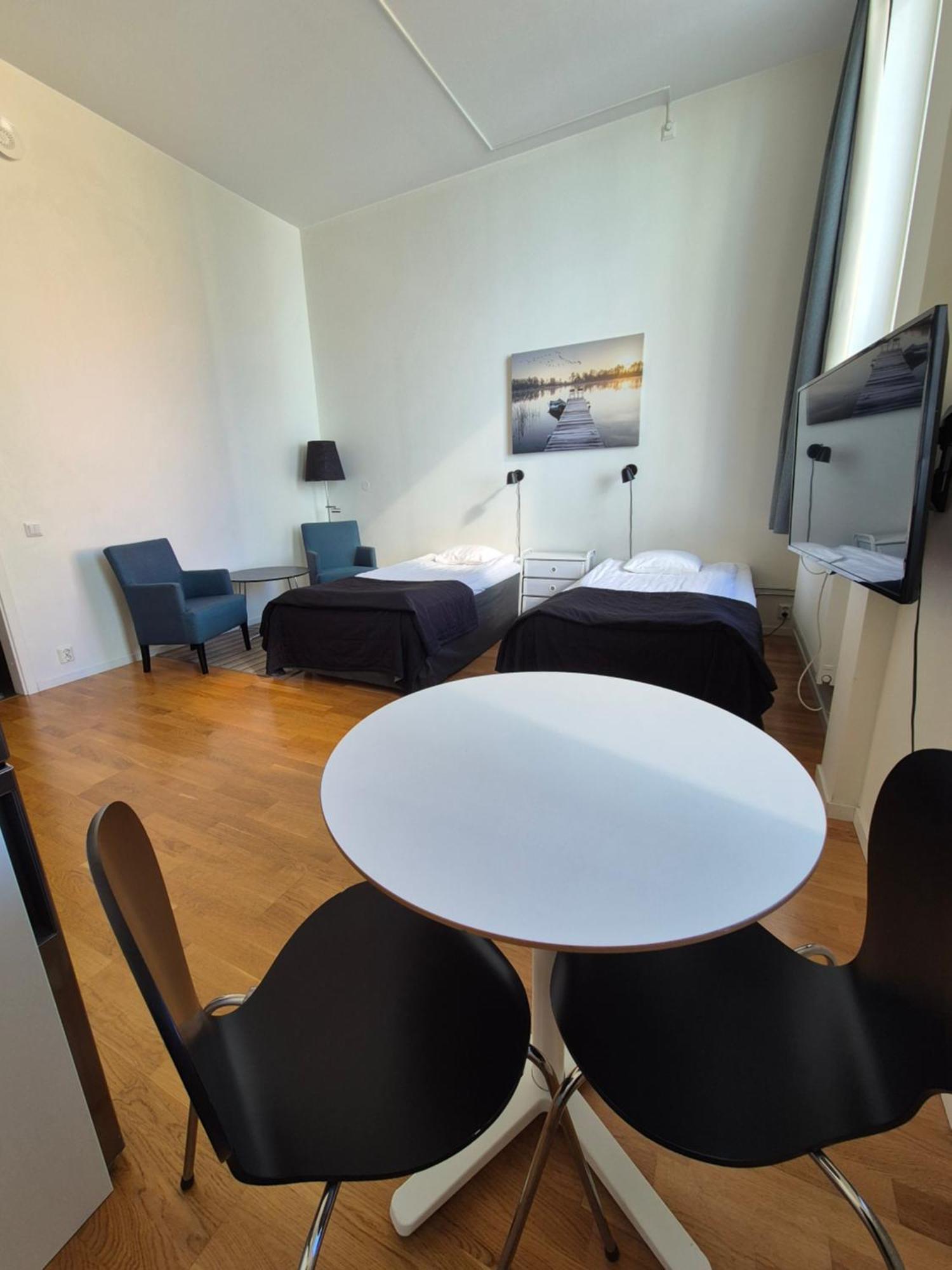Hotel Torslanda Gothenburg Bagian luar foto
