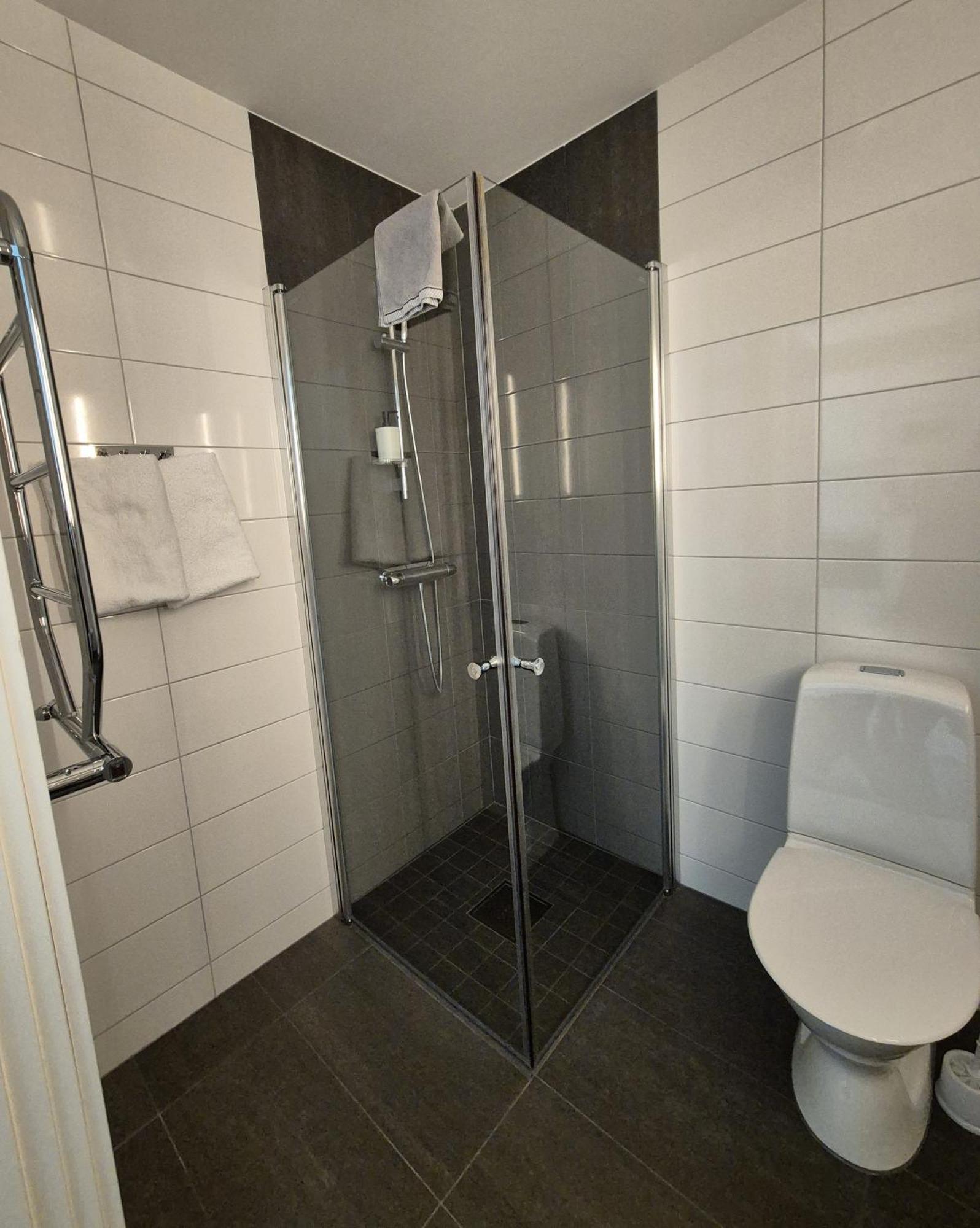 Hotel Torslanda Gothenburg Bagian luar foto