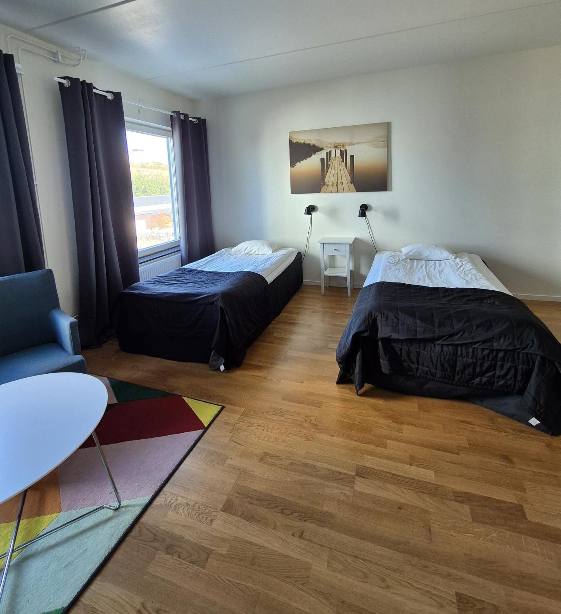 Hotel Torslanda Gothenburg Bagian luar foto