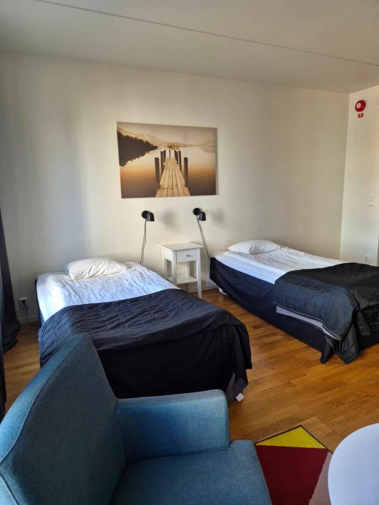 Hotel Torslanda Gothenburg Bagian luar foto