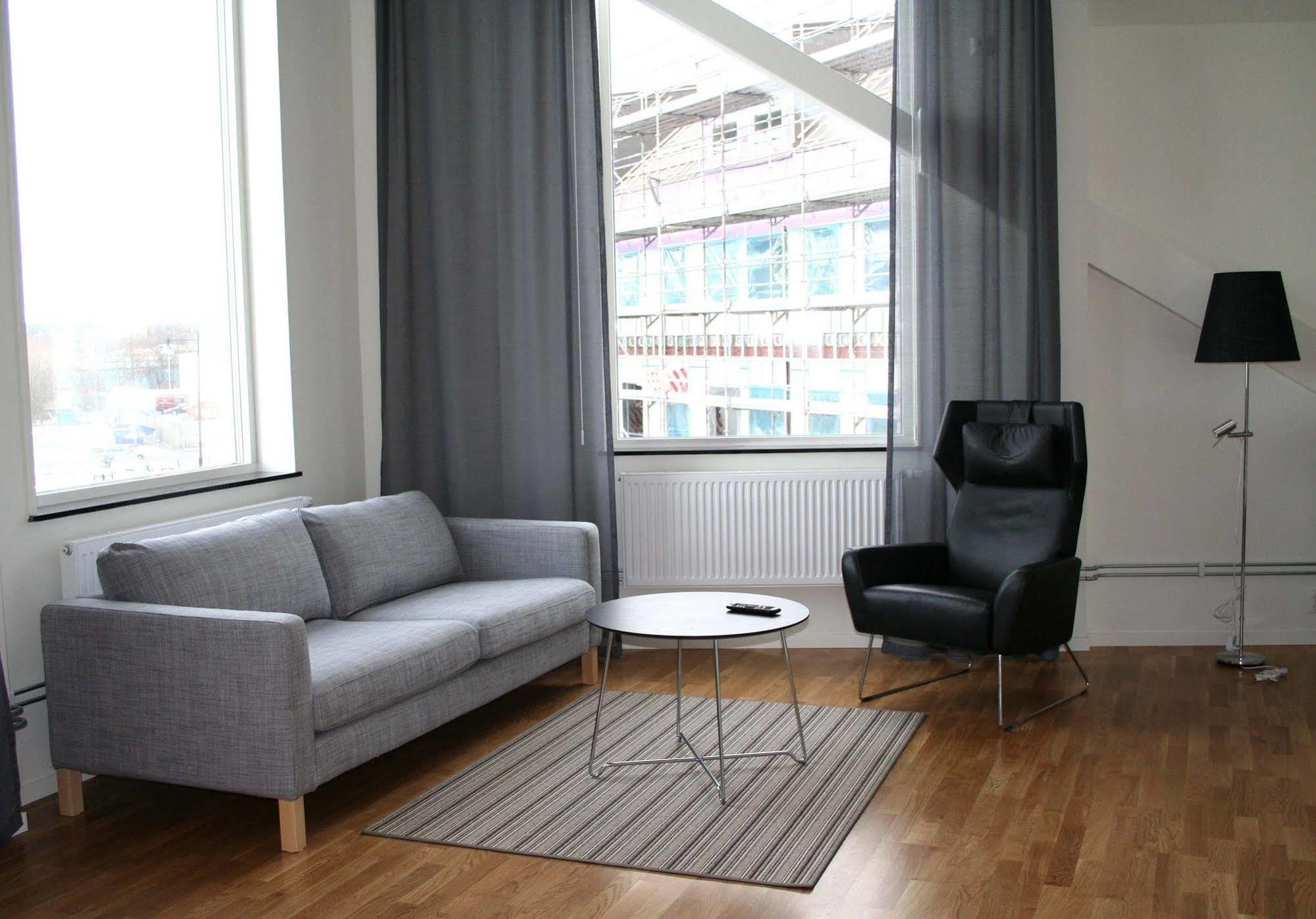 Hotel Torslanda Gothenburg Bagian luar foto