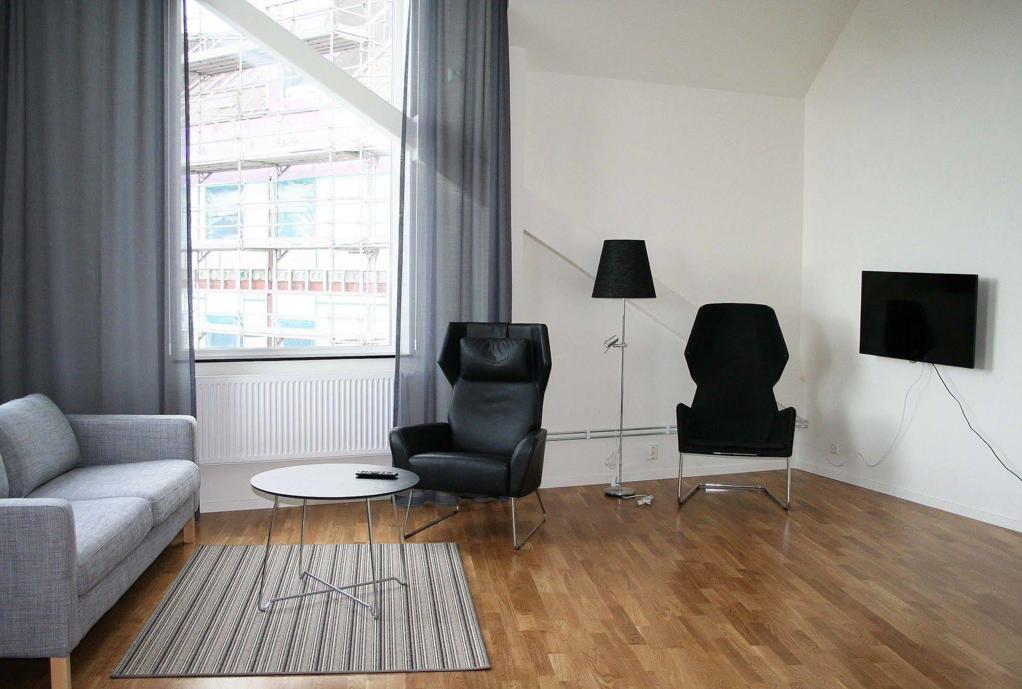 Hotel Torslanda Gothenburg Bagian luar foto